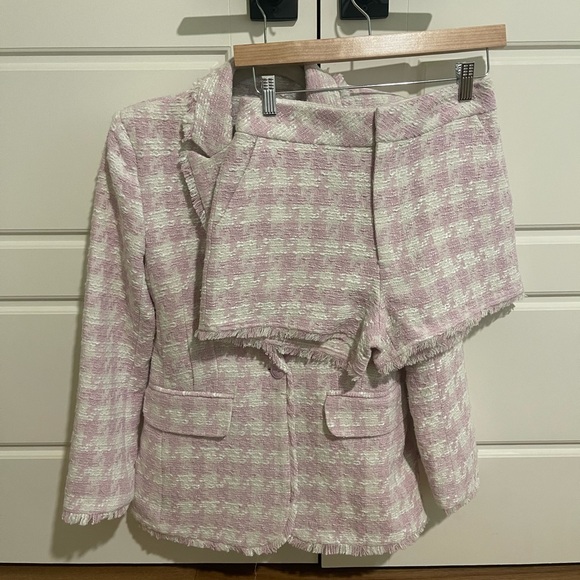 Steve Madden Women's Pink and White Tweed Blazer & Short Set - Picture 6 of 6